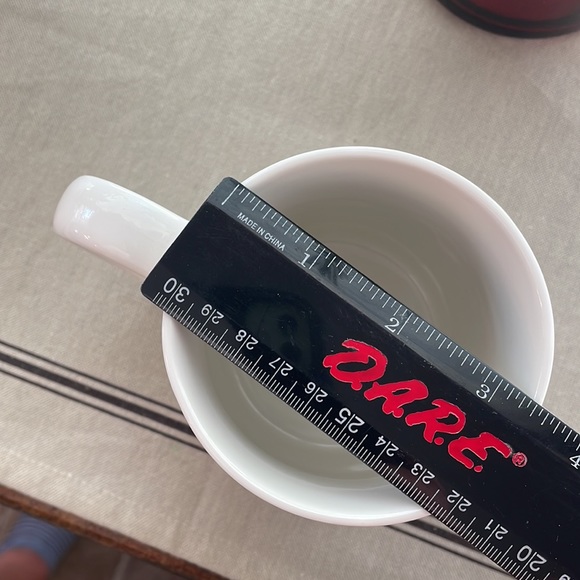 P. Graham Dunn Coffee Mug. EUC
I’M STILL HOT..NOW IT JUST COMES IN FLASHES” - Picture 7 of 8